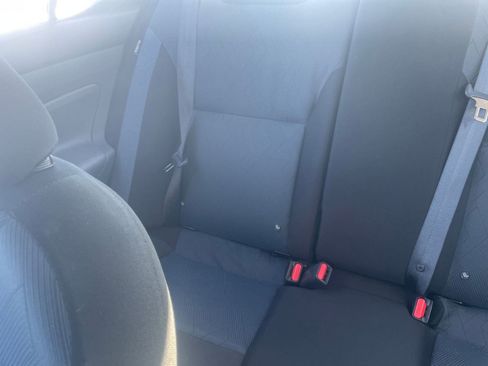 Used 2025 Nissan Versa SV image 39