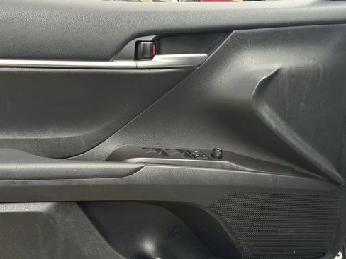Used 2024 Toyota Camry SE FWD image 23