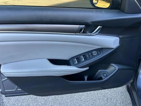 Used 2019 Honda Accord LX image 21