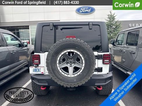 Used 2017 Jeep Wrangler Rubicon AWD/4WD image 8