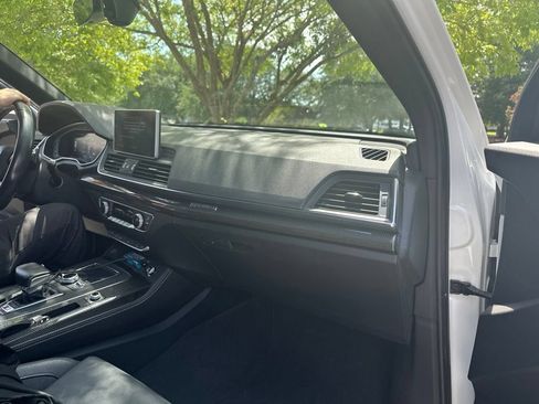Used 2018 Audi SQ5 Prestige w/ Prestige Package AWD/4WD image 6