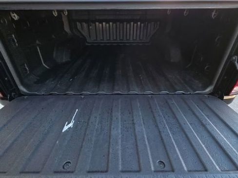 Used 2023 Chevrolet Colorado Z71 image 18