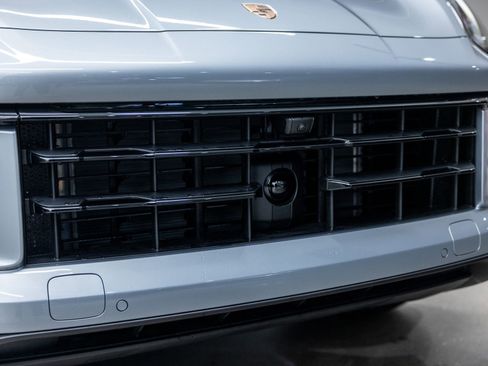 New 2026 Porsche Cayenne AWD/4WD image 18