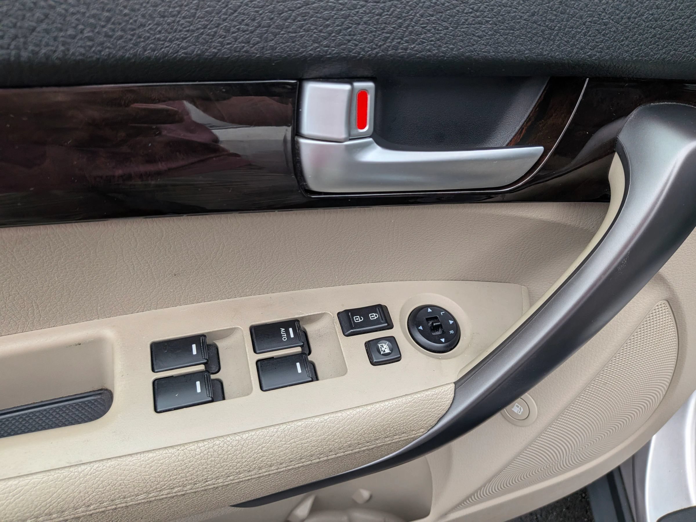 Used 2014 Kia Sorento LX FWD image 26