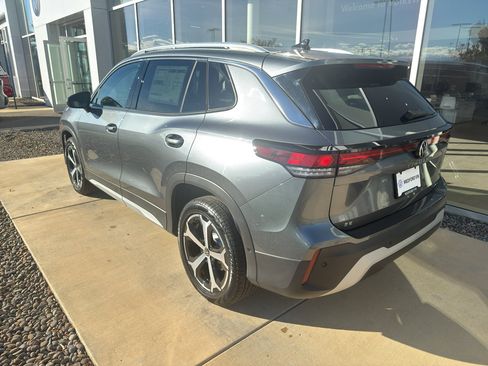 New 2026 Volkswagen Tiguan SE image 6