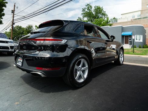 Used 2019 Porsche Macan AWD/4WD image 3