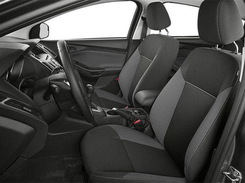Used 2014 Ford Focus SE FWD image 8