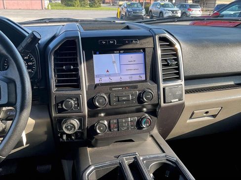 Used 2019 Ford F150 XLT w/ Equipment Group 302A Luxury image 6