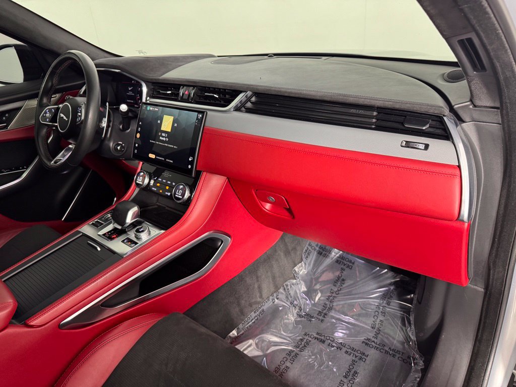 Used 2023 Jaguar F-PACE SVR AWD/4WD image 39
