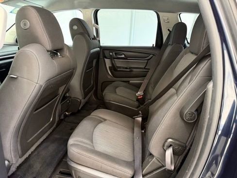 Used 2016 Chevrolet Traverse LT image 15