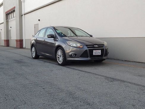 Used 2014 Ford Focus Titanium image 1