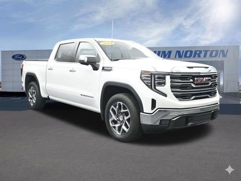 Used 2023 GMC Sierra 1500 SLT w/ SLT Convenience Package AWD/4WD image 18