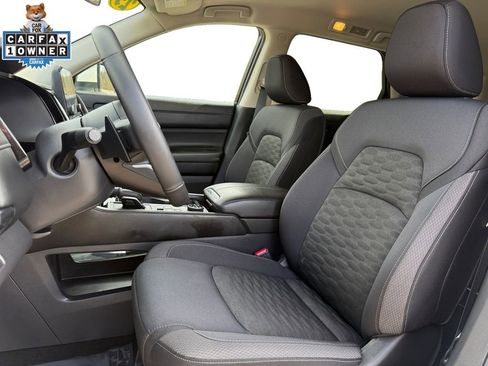 Certified 2025 Nissan Pathfinder SV AWD/4WD image 9