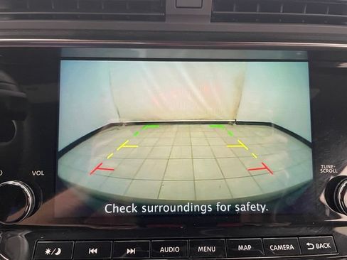 Used 2023 Nissan Z w/ Floor Mat Package (L93) RWD image 6