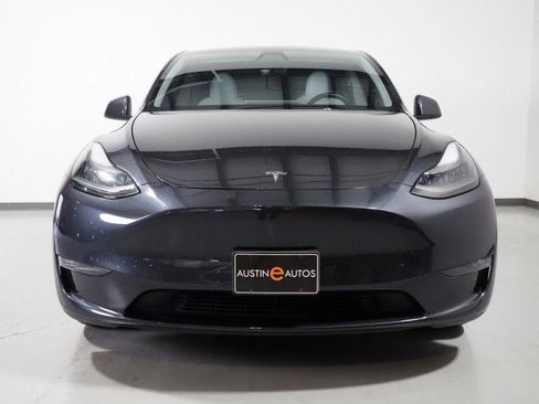 Used 2024 Tesla Model Y Performance image 49