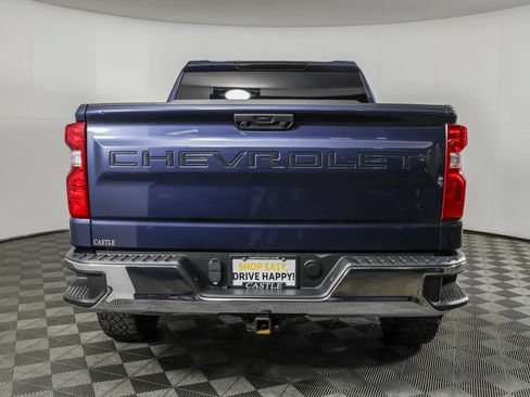 Used 2023 Chevrolet Silverado 1500 LT AWD/4WD image 17