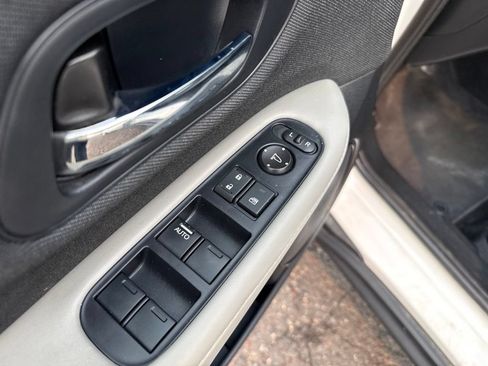 Used 2022 Honda HR-V LX image 18