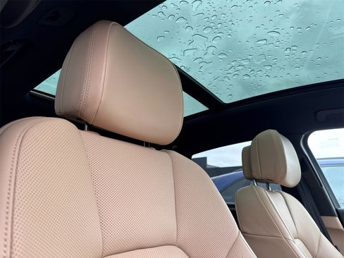 Used 2025 Porsche Macan image 19