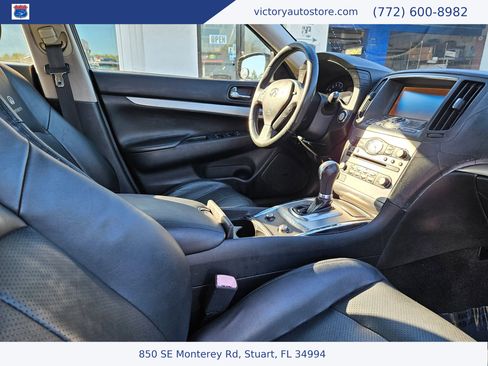 Used 2011 INFINITI G37 Journey w/ Premium Pkg image 35