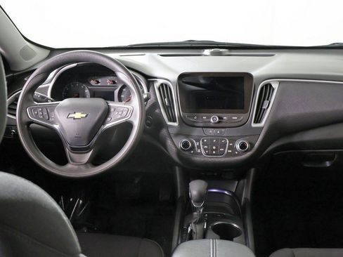 Used 2024 Chevrolet Malibu LT image 28