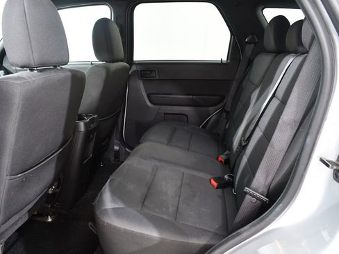 Used 2012 Ford Escape XLT AWD/4WD image 16
