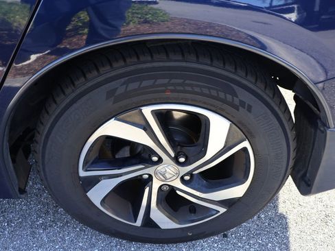 Used 2016 Honda Accord LX image 4