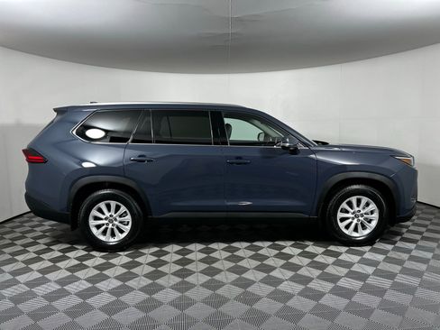 Certified 2026 Toyota Grand Highlander XLE image 4