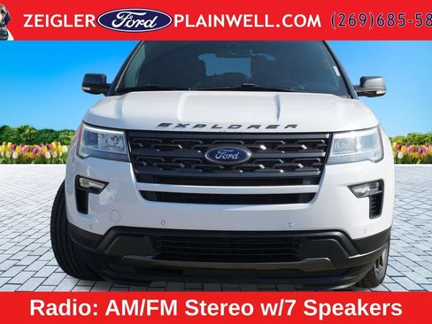 Used 2018 Ford Explorer XLT w/ Equipment Group 202A AWD/4WD image 8