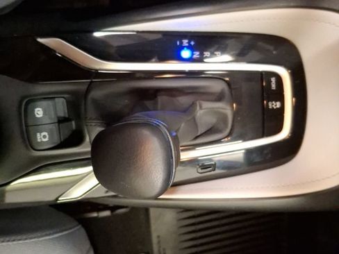 Used 2020 Toyota Corolla SE image 25