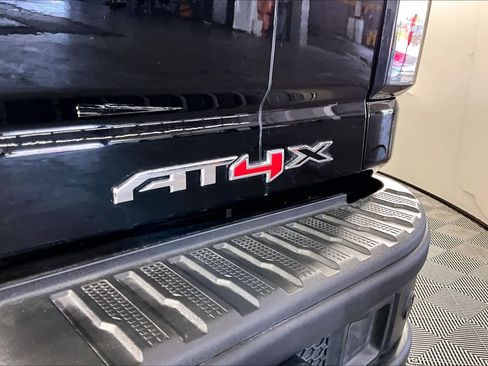 Used 2025 GMC Sierra 2500 AT4X w/ AT4X AEV Edition AWD/4WD image 10