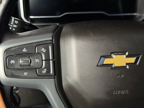 Used 2022 Chevrolet Silverado 1500 LT AWD/4WD image 29