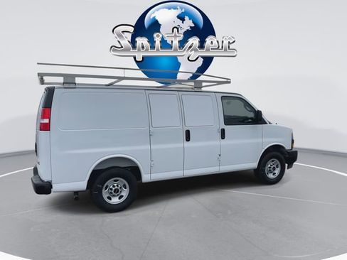 New 2025 GMC Savana 3500 w/ Driver Convenience Package image 10