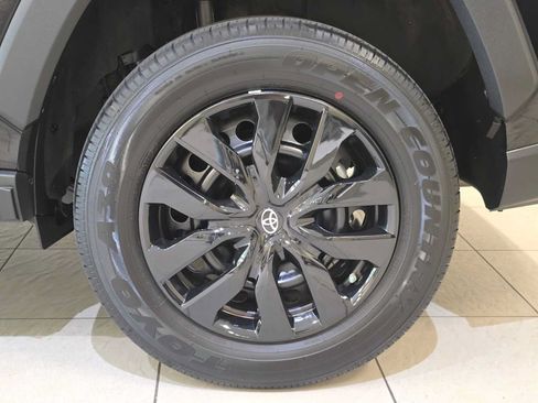 Certified 2023 Toyota RAV4 LE AWD/4WD image 8