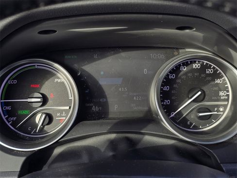 Certified 2021 Toyota Camry XLE w/ Navigation Upgrade Package image 29