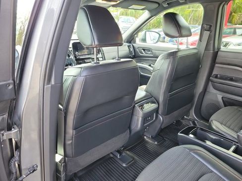 Used 2023 Nissan Pathfinder Rock Creek image 13