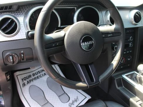 Used 2008 Ford Mustang GT Premium RWD image 30