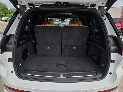 New 2026 Jeep Grand Cherokee L Summit AWD/4WD image 11