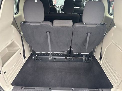 Certified 2019 Dodge Grand Caravan SE image 26