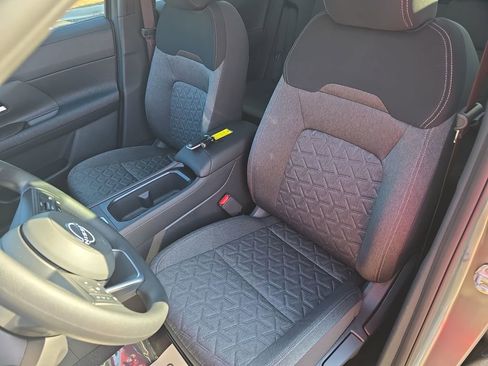 New 2026 Nissan Kicks SV w/ SV Premium Package image 18