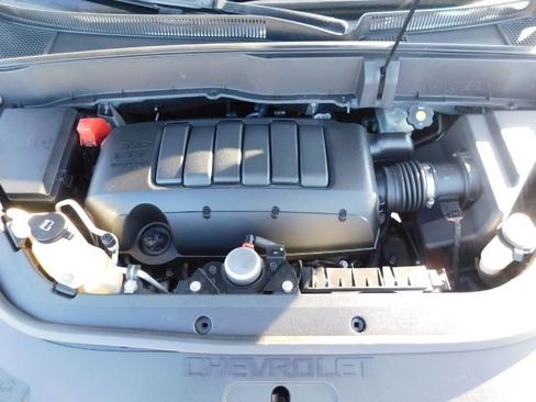 Used 2009 Chevrolet Traverse LT image 18