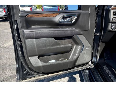 Used 2023 Chevrolet Tahoe Premier image 24