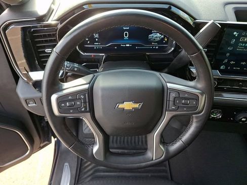 Used 2022 Chevrolet Silverado 1500 LT image 18