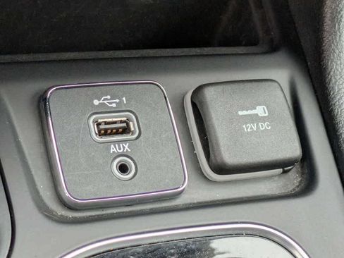 Certified 2021 Jeep Cherokee Limited AWD/4WD image 30