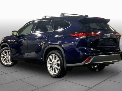 Used 2023 Toyota Highlander Limited AWD/4WD image 12