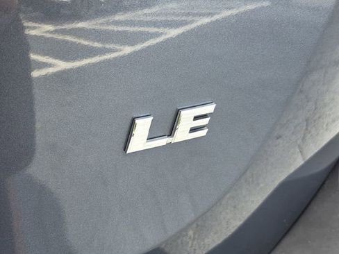 Used 2014 Toyota RAV4 LE FWD image 16