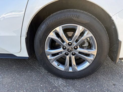 Certified 2021 Toyota Sienna Platinum image 7