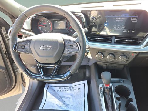 New 2026 Chevrolet Trax RS image 13