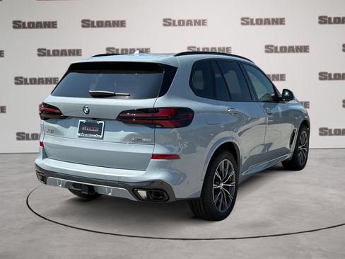 New 2026 BMW X5 xDrive40i w/ M Sport Package AWD/4WD image 5