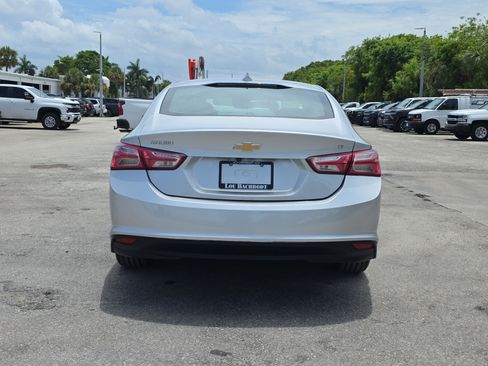 Used 2022 Chevrolet Malibu LT FWD image 6