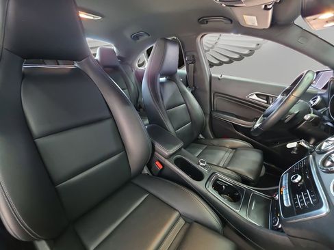 Used 2019 Mercedes-Benz CLA 250 image 21
